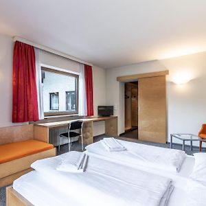 Kamer met een King Size Bed